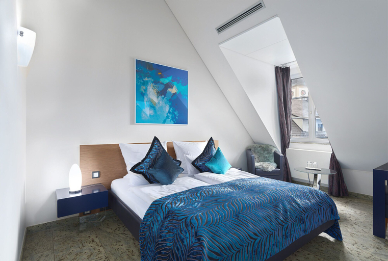 Bedroom 26