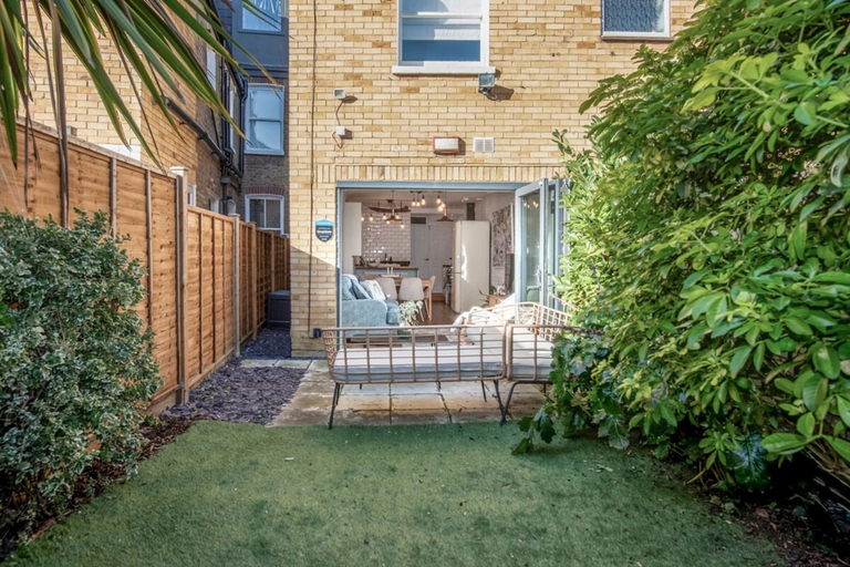 Others 5, Stylish River Apartment - West Putney Embankment, London
