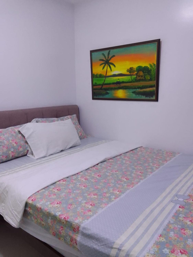 Bedroom 2, Birch tower, Manila City