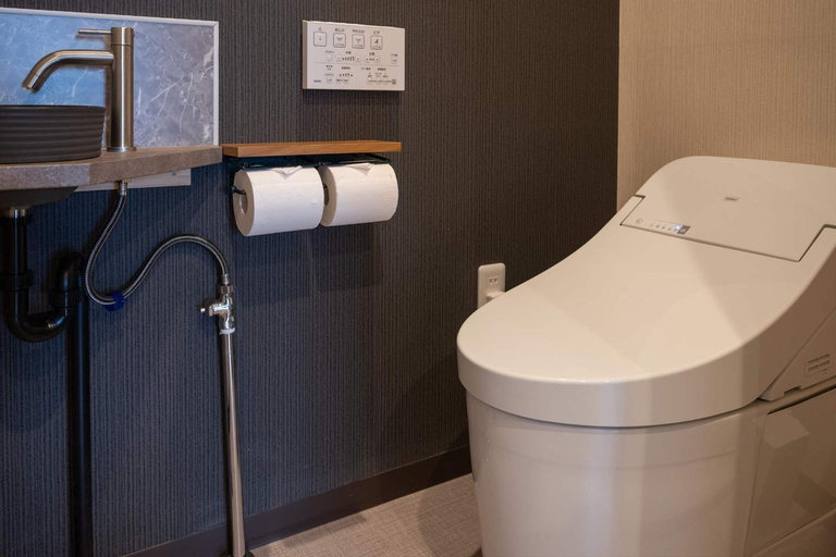 Bathroom 11