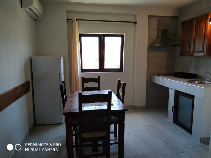 Others 5, Apartments Simovic