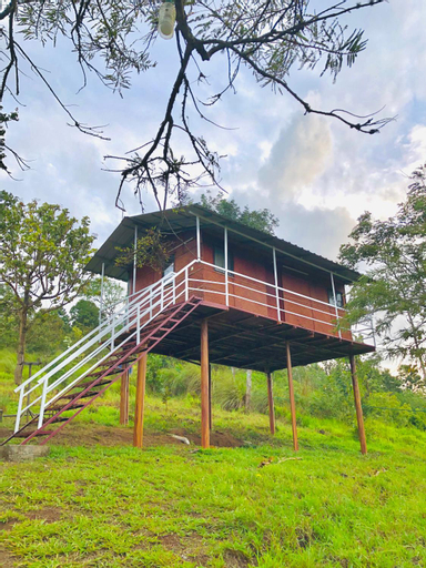 Exterior 3