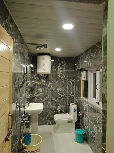 Bathroom 5, Hotel Pahalgam View, Anantnag