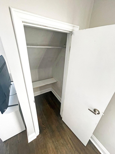 Bedroom 3, Hamilton Chic Retreat - Comfy Beds - Garden - Pool, Hamilton
