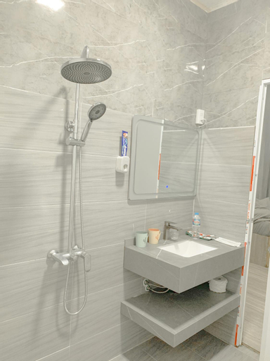 Bathroom 9