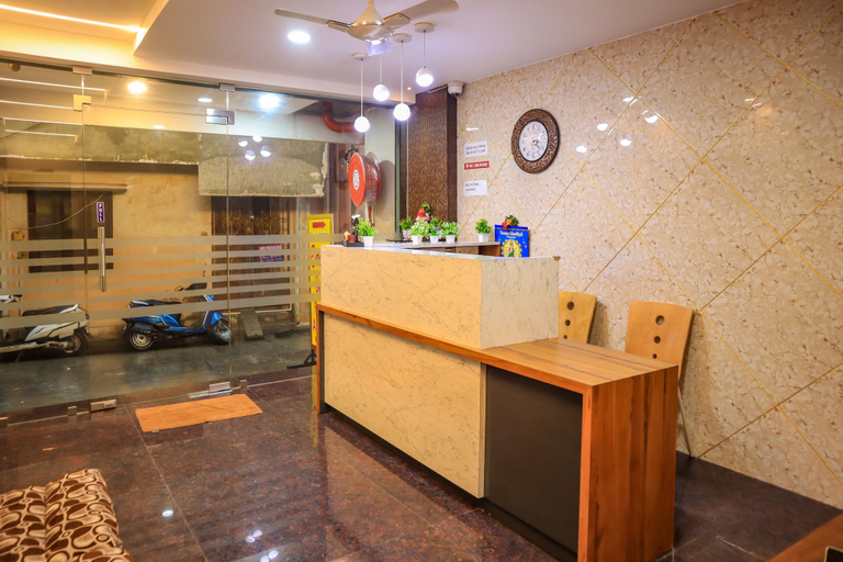 Others 5, Saara Inn, Viluppuram