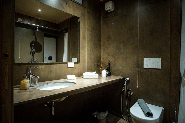 Bathroom 4, Casa D'aria, Catania