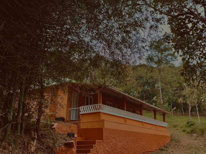 Exterior 2