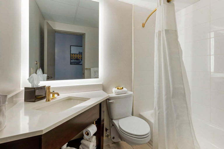 Bathroom 9