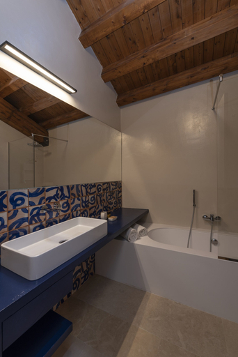 Bathroom 4, Borgo Giallonardo, Agrigento