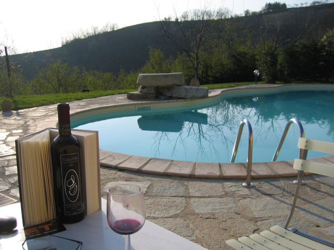 Others 4, Agriturismo Sondrea, Cuneo