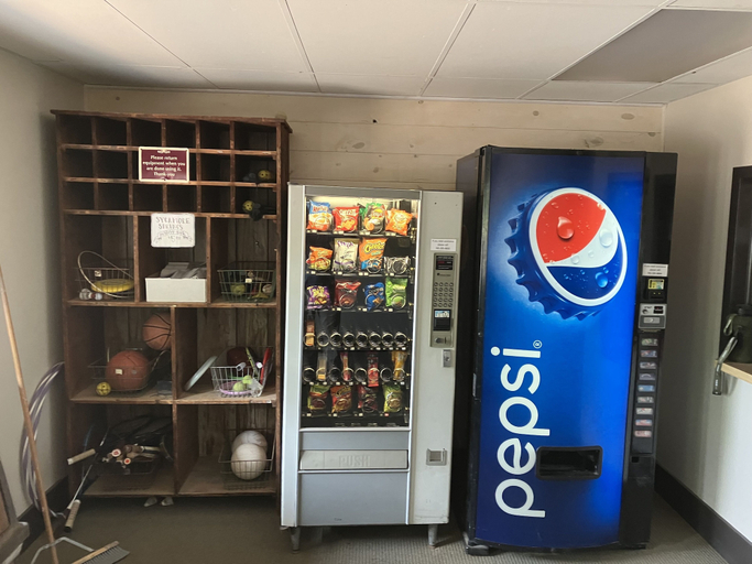 Food & Drinks, Sycamore Springs, Brown
