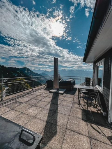 Others 4, Hotel Bergsonne, Luzern