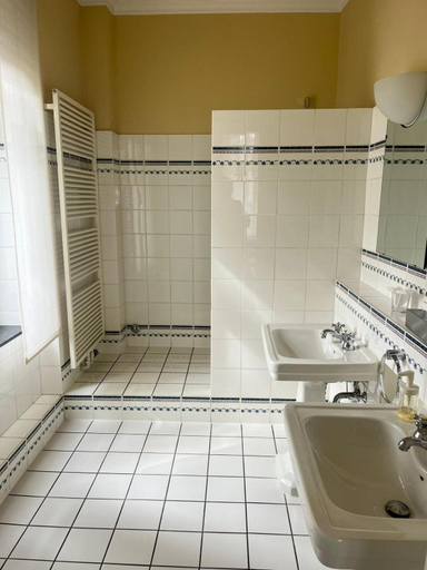 Bathroom 4, Historischer Gasthof Kaisermühle, Viersen