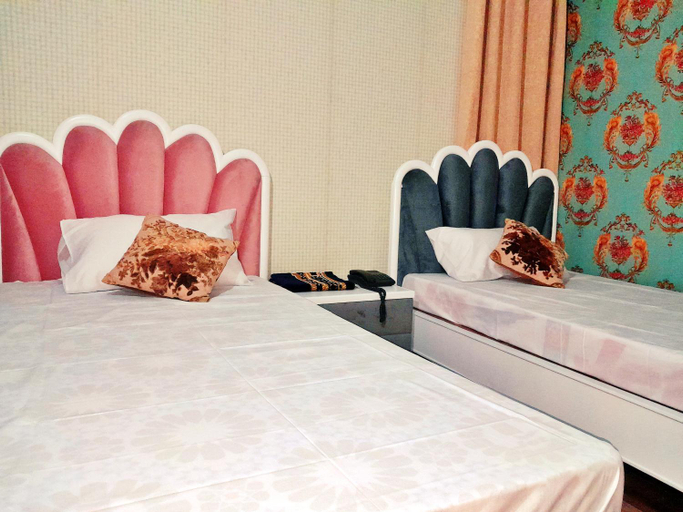 Others 4, Hotel Rose One, Lahore