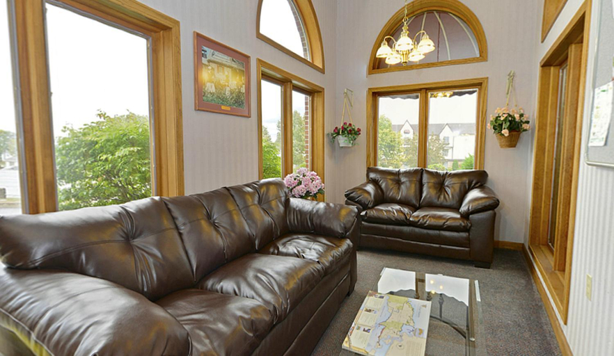 Public Area 3, Americas Best Value Inn St. Ignace, Mackinac