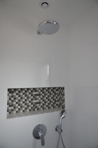 Bathroom 2, Villa grand confort a 500m de la plage de LOZARI, Haute-Corse