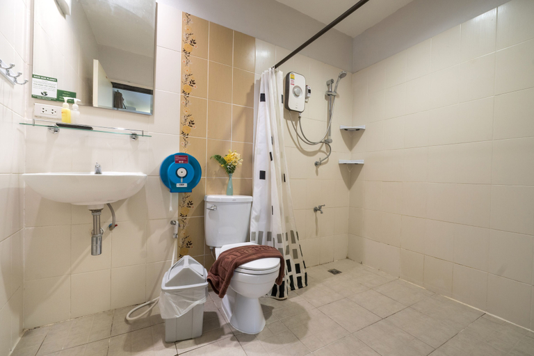 Bathroom 5, Kamala's Boutique Guesthouse, Muang Chiang Mai