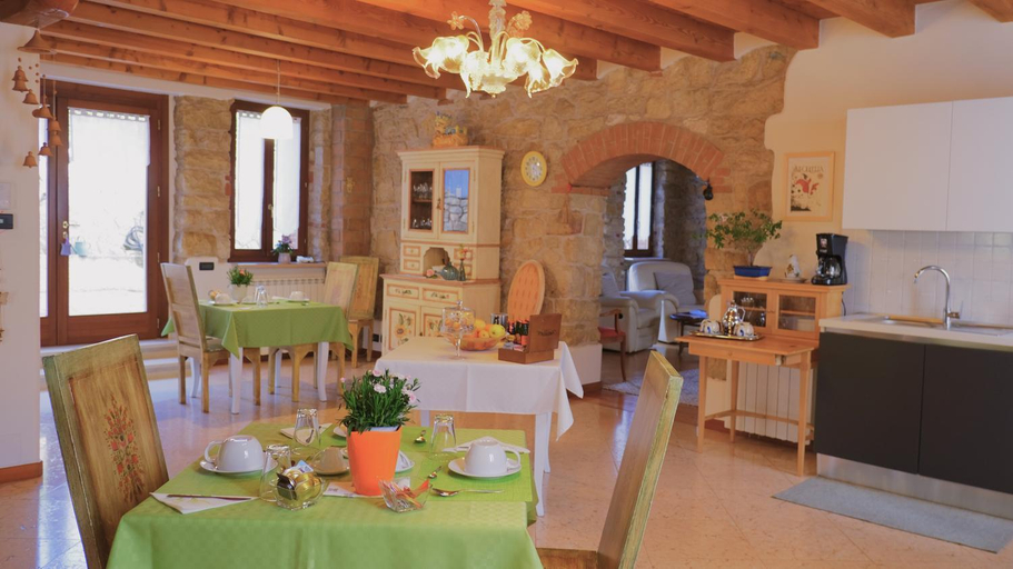 Others 5, B&B QUINTARELLI, Verona