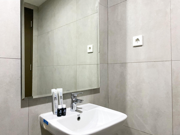 Bedroom 4, Homey Studio at Pollux Chadstone Apartment By Travelio, Cikarang