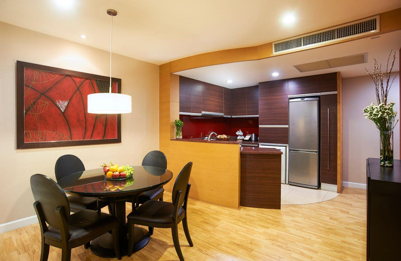 Dining Room 18