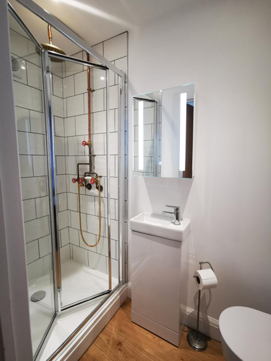 Bathroom 2, No. 28 Contemporary beach side property with sea views, West Sussex