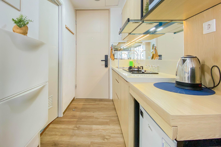 Others 4, Serene Stay Studio Tokyo Riverside PIK 2 Apartment By Travelio, Tangerang