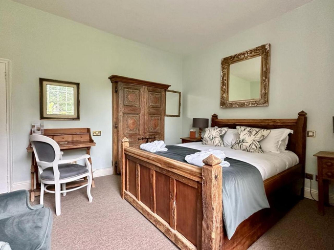 Bedroom 3, Charlton House, Somerset