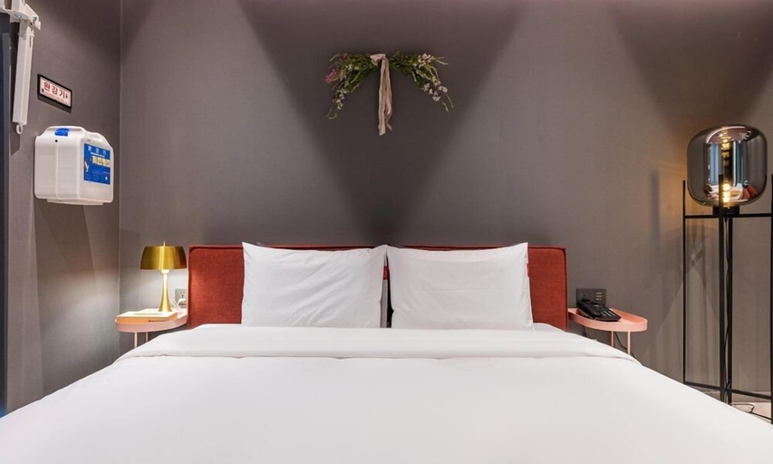 Bedroom 2, Brown Dot Hotel Masan, Masan
