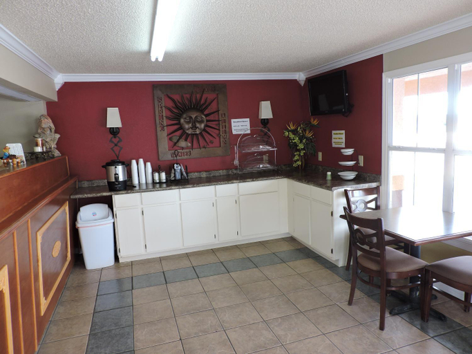 Others 5, Budget Inn Temple, Bell