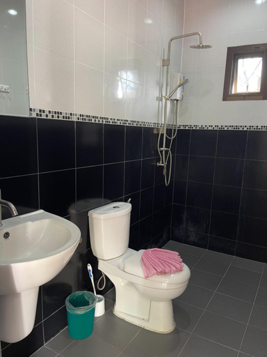 Bathroom 3, Lotus Bleu Resort & Restaurant, Phuket Island
