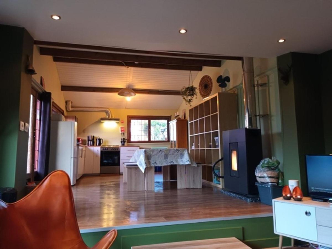 Others 3, Chalet Nutons, Namur