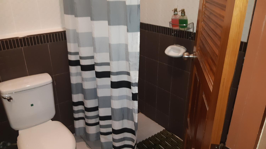 Bathroom 4, Baanmalai, Muang Chiang Rai