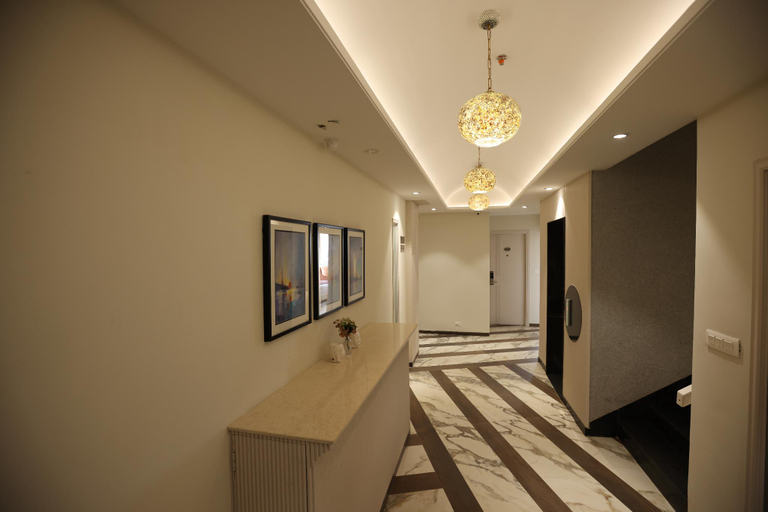 Public Area 2, Hiraya Hotels, Sahibzada Ajit Singh Nagar