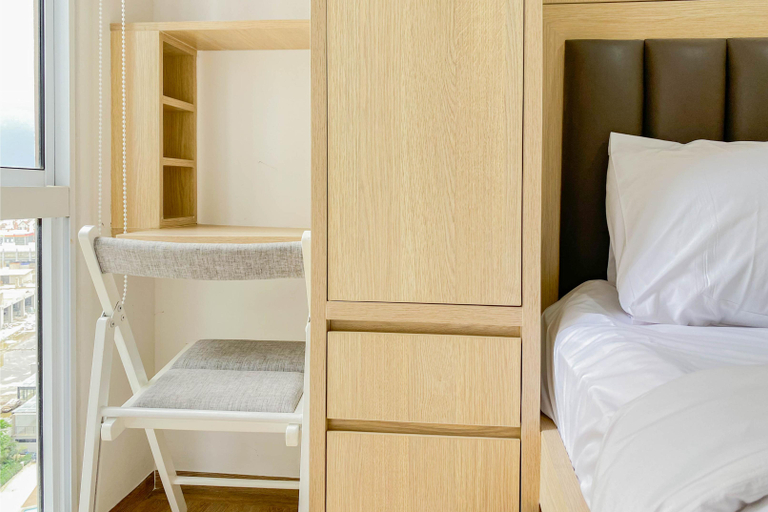 Bedroom, Cozy Designed Studio Tokyo Riverside PIK 2 Apartment By Travelio, Tangerang
