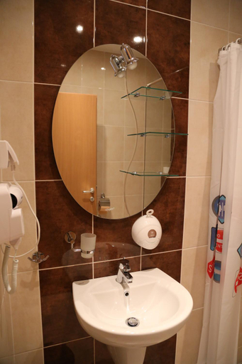 Bathroom 4, Hotel Novella Uno, Belgrade