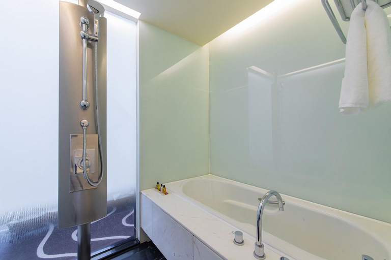 Bathroom 9