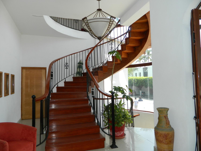 Others 5, Hotel Pez Vela, Manzanillo