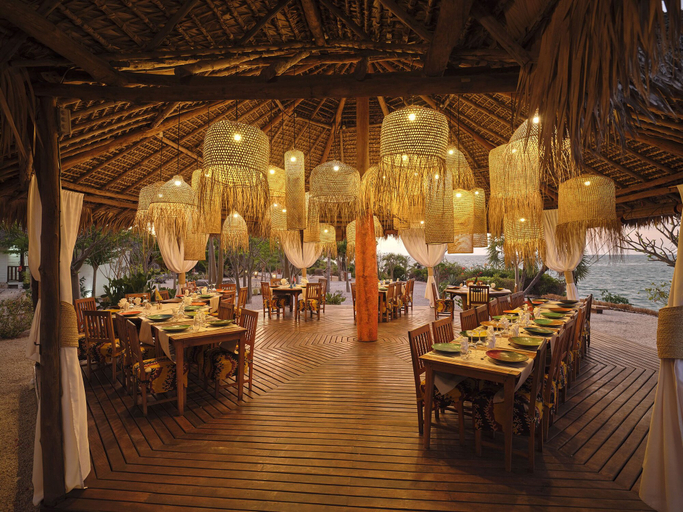 Food & Drinks 1, Antsanitia Resort, Boeny