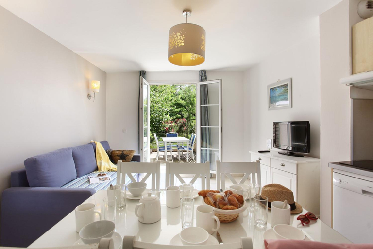 Dining Room 4