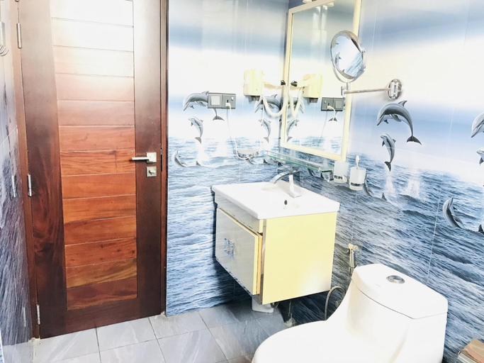 Bathroom 4, Royal Retreat Kandy , K.F.G. & G. Korale