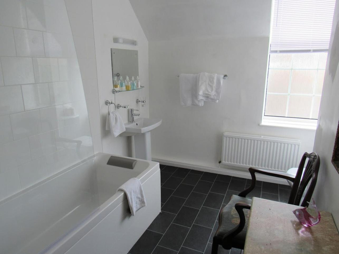 Bathroom, The Beaumont Accommodation, Lincolnshire