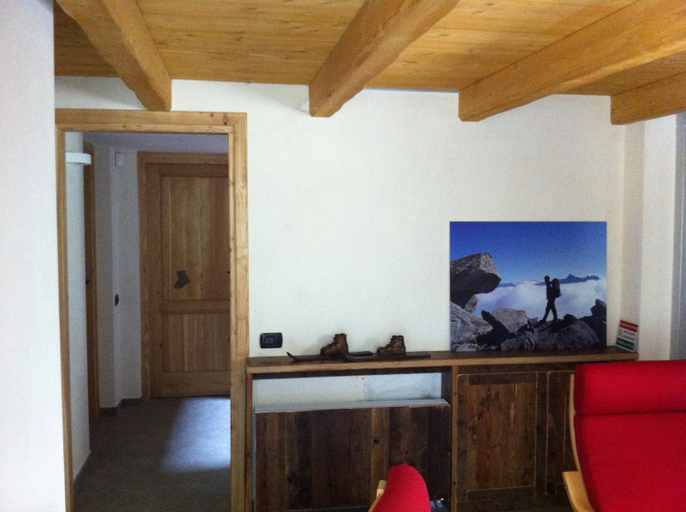 Shared lounge/TV area 5, Alpe Rebelle, Aosta