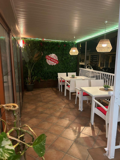 Others 4, Das Hostal, Baleares