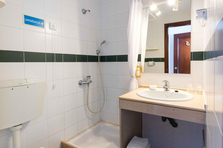 Bathroom 4, Villa Marquez Apartments, Vila Real de Santo António