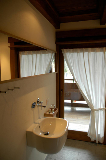 Bathroom 5