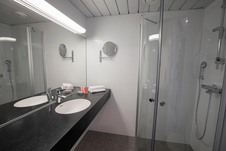 Bathroom 4, Original Sokos Hotel Seurahuone, Southern Savonia
