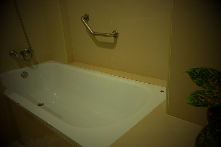 Bathroom 5, Summer Tree Hotel, Prawet