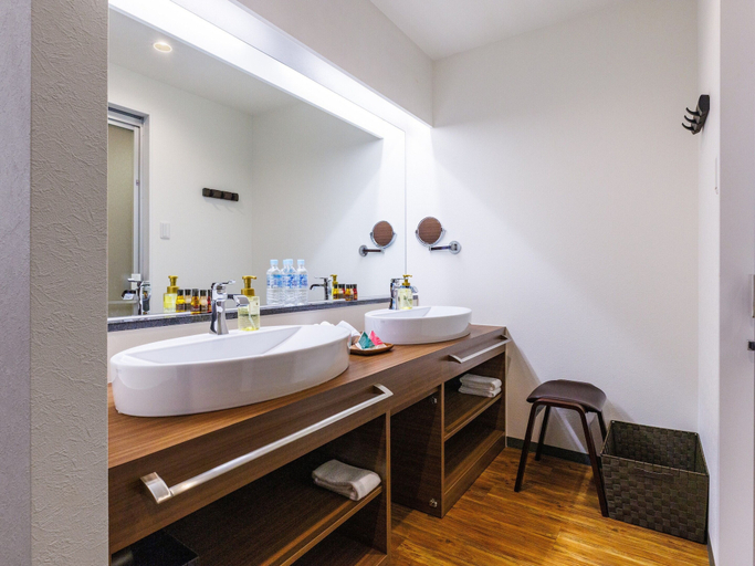 Bathroom 5, SUNSET BEACH HOTEL, Chatan