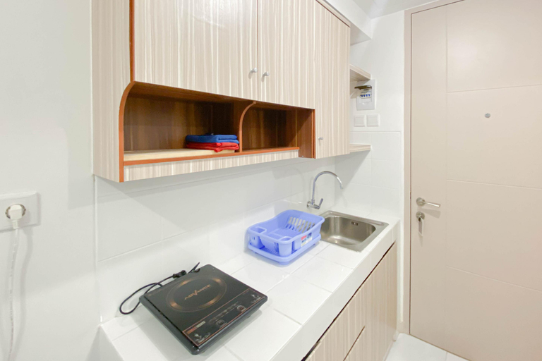 Others 4, Warm and Simply Look Studio Tokyo Riverside PIK 2 Apartment By Travelio, Tangerang